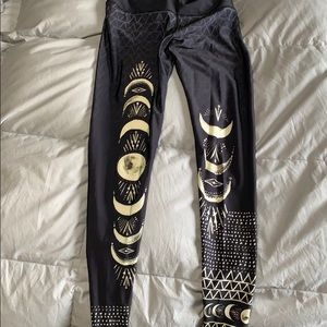 Onzie Flow yoga pants